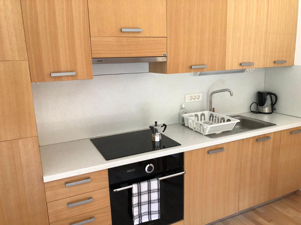 Apartma Runi Pod Zlato Lisico Pekre Eksteriør bilde