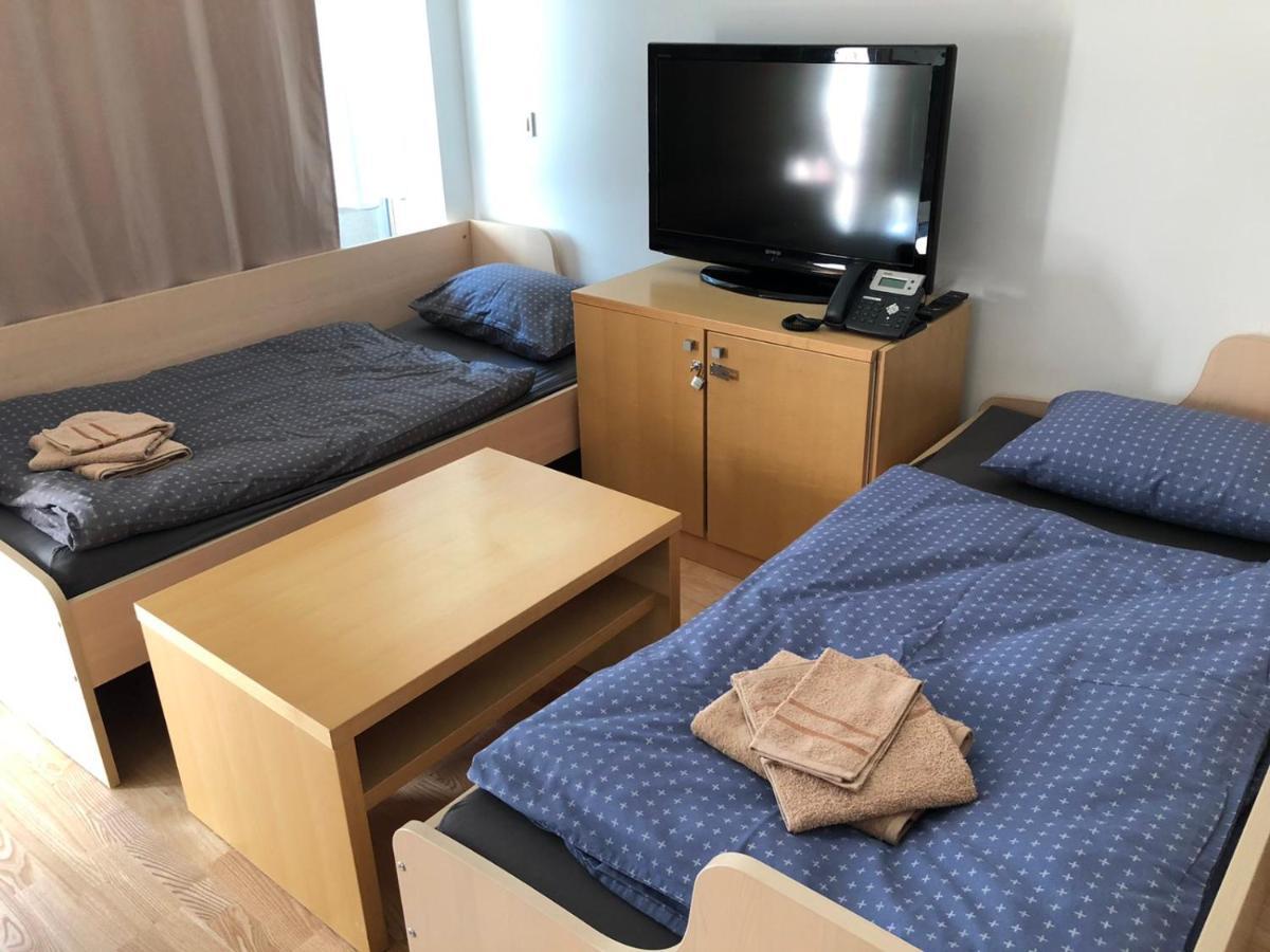 Apartma Runi Pod Zlato Lisico Pekre Eksteriør bilde